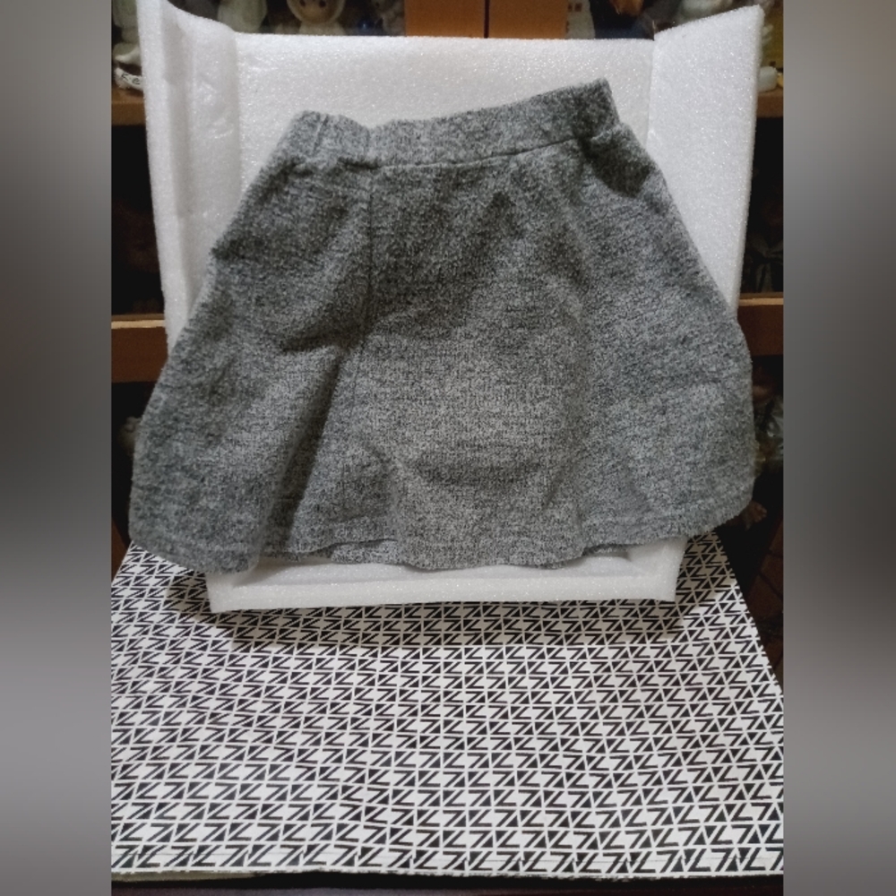 Reserved Kids Gray Skirt- 116 CM (US 6)
